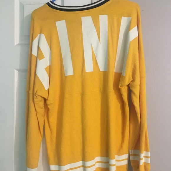 Victoria’s Secret pink crew pullover - Picture 2 of 2